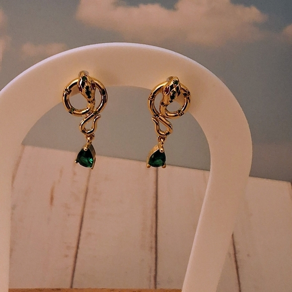 Pretty Bird Serpent Drop Earrings – Emerald Luxe & Snake Charmer Vibes - Picture 3 of 11